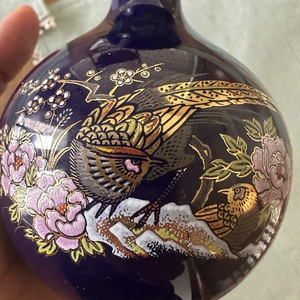 VTG Kutani Vase 4.5 Inch Cobalt Blue Porcelain‎ Japan Gold Bird Blooming Flowers